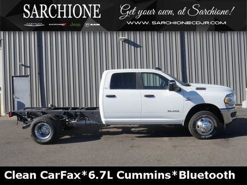 Used 2024 RAM 3500 SLT w/ Quick Order Package 2YG SLT image 1