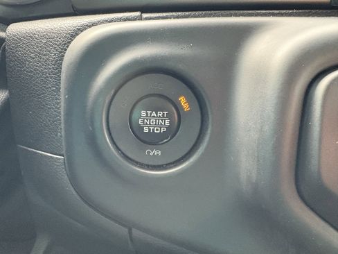 Used 2018 Jeep Wrangler Unlimited Sport S image 18