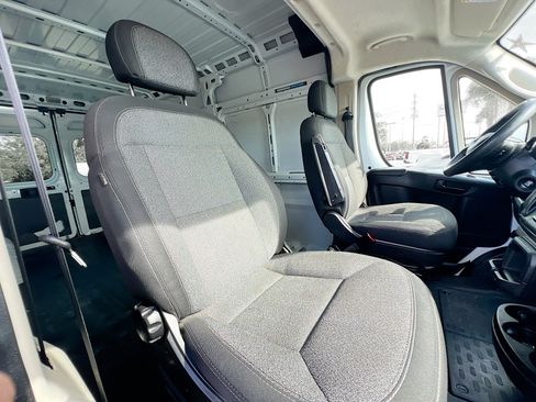 Used 2022 RAM ProMaster 2500 FWD image 31
