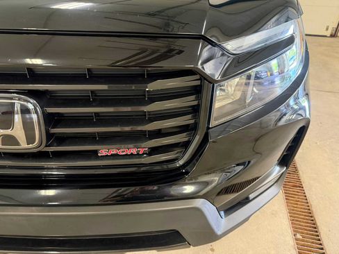 Used 2023 Honda Ridgeline Sport image 5