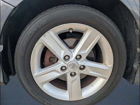 Used 2012 Toyota Camry SE FWD image 20