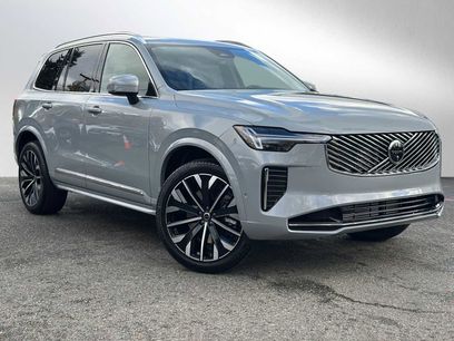New 2026 Volvo XC90 T8 Plus