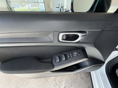 Used 2023 Honda Civic Sport image 15