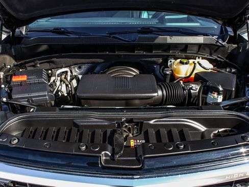 Used 2023 Chevrolet Silverado 1500 High Country image 43