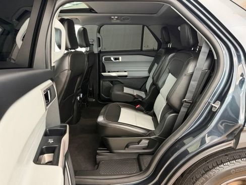 Certified 2024 Ford Explorer XLT w/ Equipment Group 202A AWD/4WD image 21