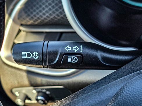 Used 2025 Chevrolet Malibu LT FWD image 25