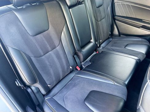 Used 2022 Ford Edge ST AWD/4WD image 26