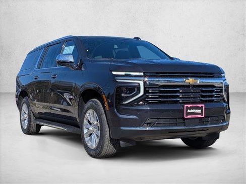 New 2026 Chevrolet Suburban Premier image 3