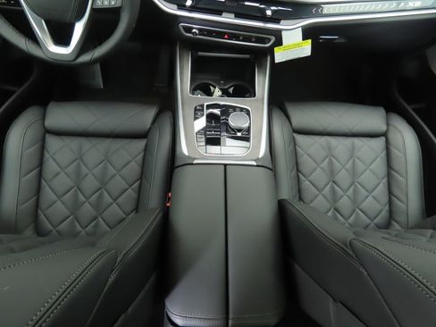 New 2026 BMW X5 xDrive40i image 17
