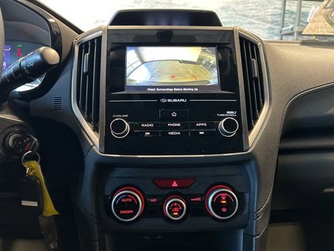 Used 2023 Subaru Crosstrek 2.0i image 6