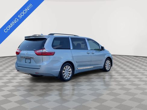 Used 2015 Toyota Sienna Limited Premium FWD image 8