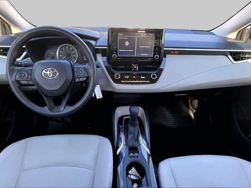 Used 2022 Toyota Corolla LE FWD image 15