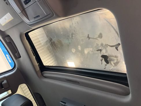 Used 2015 Chevrolet Tahoe LT w/ Luxury Package image 11