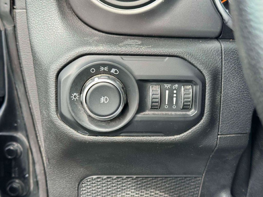 Used 2021 Jeep Wrangler Unlimited Sport AWD/4WD image 19