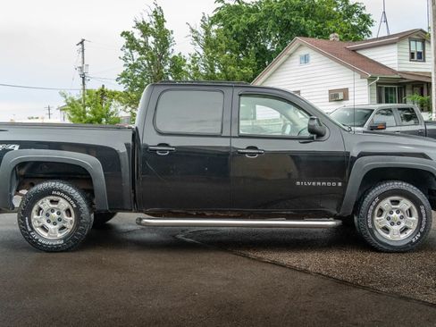 Used 2007 Chevrolet Silverado 1500 LTZ w/ Safety Package AWD/4WD image 6