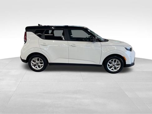 Used 2023 Kia Soul S image 36