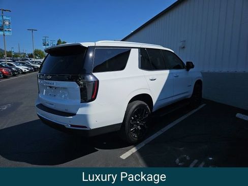 Used 2025 Chevrolet Tahoe LT w/ Comfort Package AWD/4WD image 4