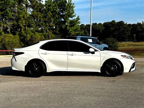 Used 2023 Toyota Camry XSE w/ Navigation Package image 9
