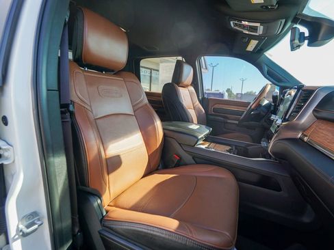 Used 2022 RAM 2500 Limited image 37