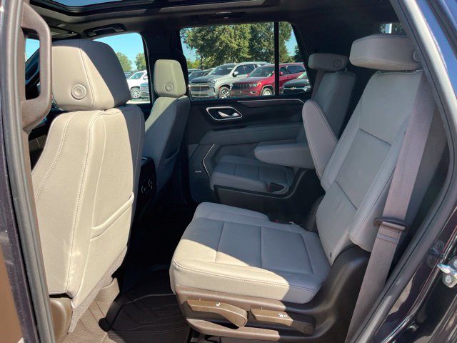 Used 2024 Chevrolet Tahoe LT w/ LT Signature Plus Package RWD image 36
