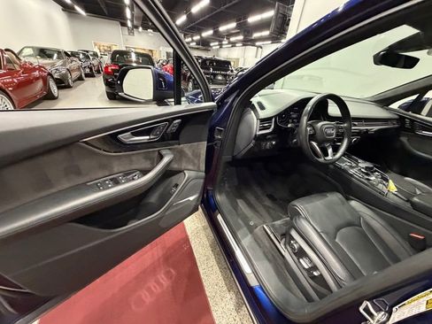 Used 2019 Audi Q7 3.0T Prestige w/ Prestige Package AWD/4WD image 24