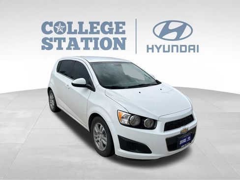 Used 2012 Chevrolet Sonic LT FWD image 3