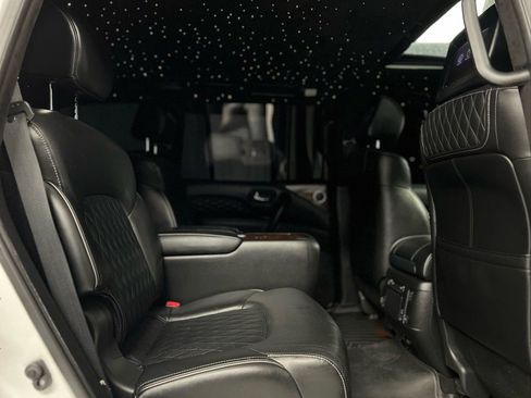 Used 2018 INFINITI QX80 4WD w/ Deluxe Technology Package image 24