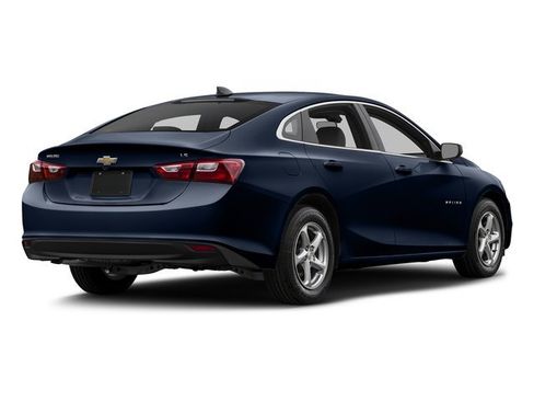 Used 2017 Chevrolet Malibu LS FWD image 2