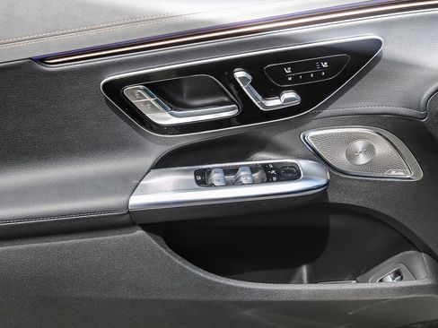 Used 2024 Mercedes-Benz EQE 350+ 4MATIC Sedan image 26