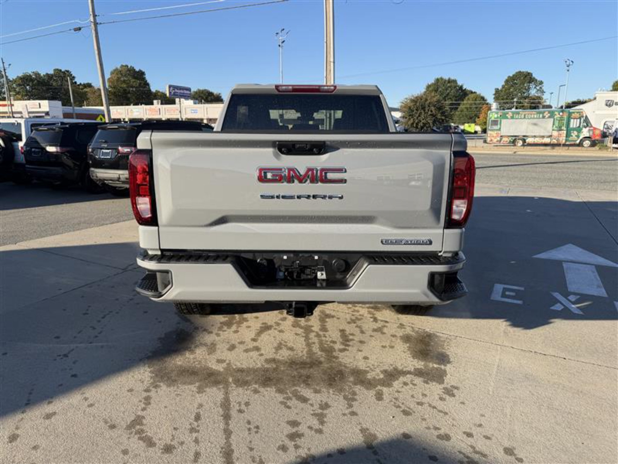 Used 2024 GMC Sierra 1500 Elevation AWD/4WD image 6