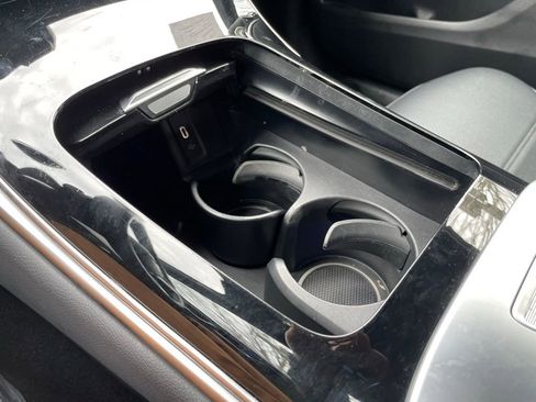 Used 2023 Mercedes-Benz GLC 300 image 21