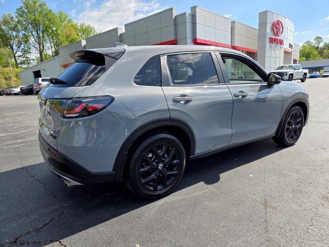 Used 2024 Honda HR-V Sport image 9
