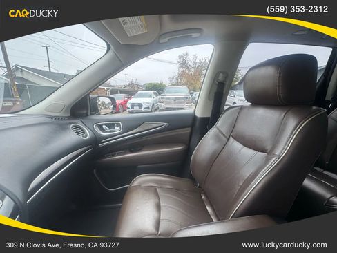 Used 2019 INFINITI QX60 Luxe w/ Essential Package image 16