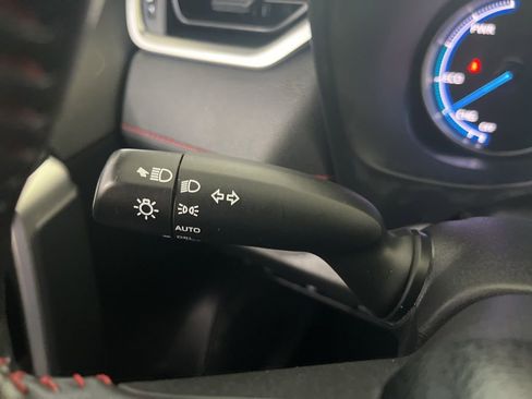 Used 2023 Toyota RAV4 SE w/ Weather & Moonroof Package image 64