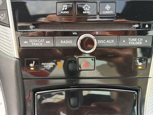 Used 2017 INFINITI Q60 Red Sport 400 RWD image 30