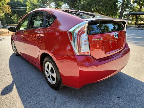 Used 2014 Toyota Prius Three FWD image 5