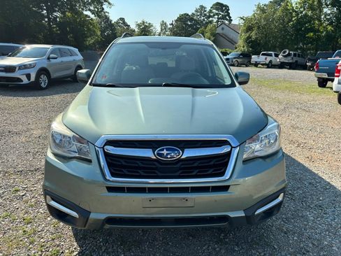 Used 2017 Subaru Forester 2.5i Premium w/ Popular Package #2A AWD/4WD image 7