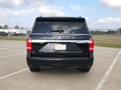 Used 2021 Ford Expedition Max XLT image 6