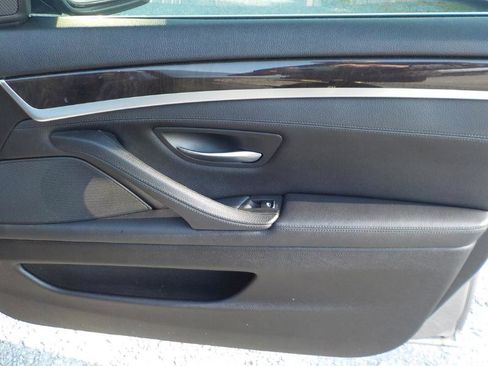 Used 2011 BMW 528i Sedan image 23
