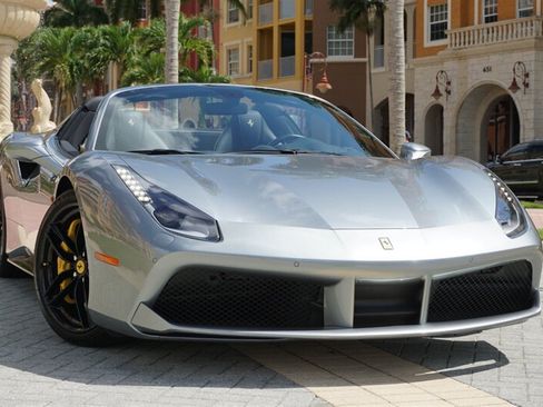 Used 2018 Ferrari 488 Spider RWD image 45