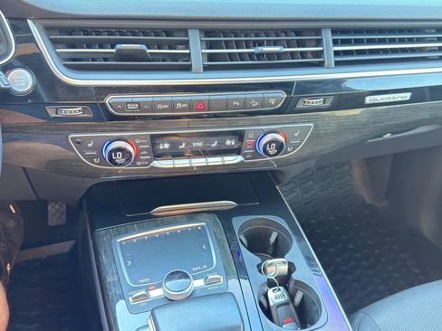 Used 2017 Audi Q7 3.0T Prestige AWD/4WD image 16