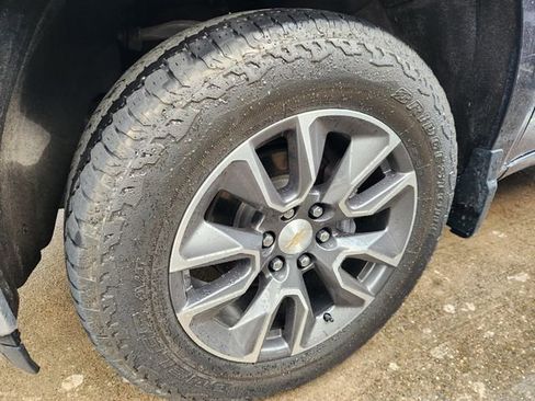 Used 2023 Chevrolet Silverado 1500 LT image 10