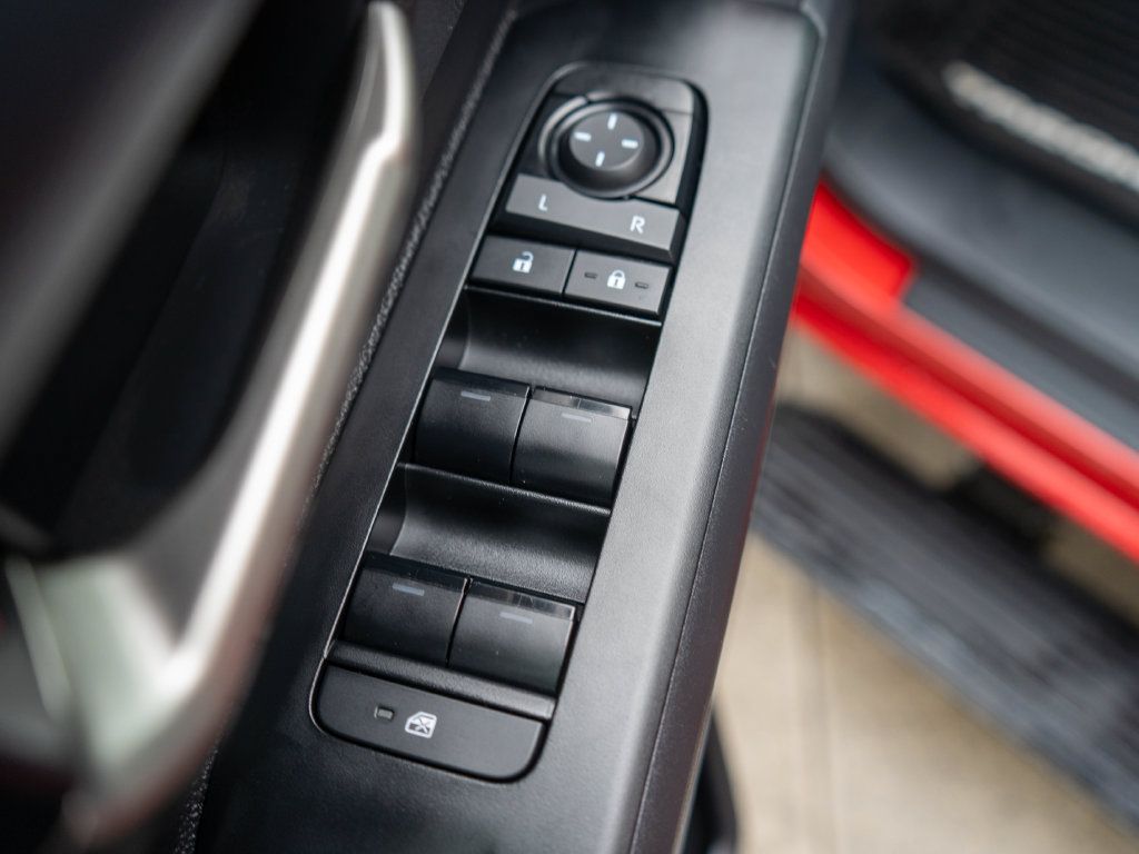 Used 2024 Toyota Tacoma Limited AWD/4WD image 17