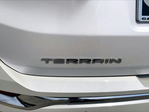 Used 2024 GMC Terrain Denali w/ Denali Premium Package AWD/4WD image 31
