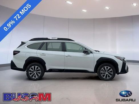 Certified 2025 Subaru Outback Premium w/ Popular Package #1A image 3