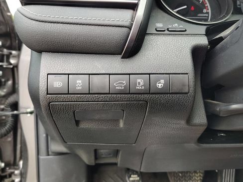 Used 2023 Toyota Camry SE w/ Cold Weather Package FWD image 13