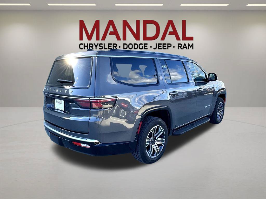 Used 2025 Jeep Wagoneer Series II AWD/4WD image 6