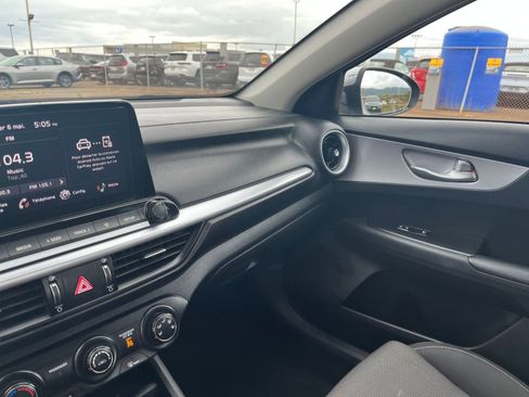 Used 2024 Kia Forte LXS FWD image 30