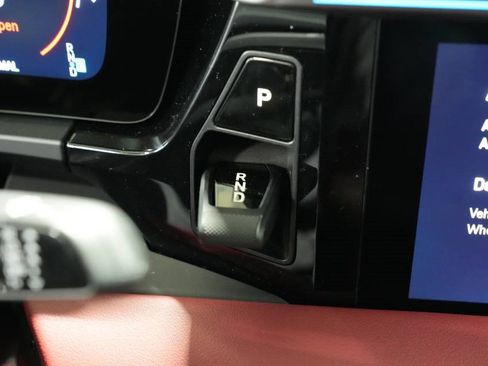 Used 2025 Porsche Macan Electric image 21