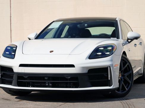 Used 2025 Porsche Panamera 4 AWD/4WD image 3